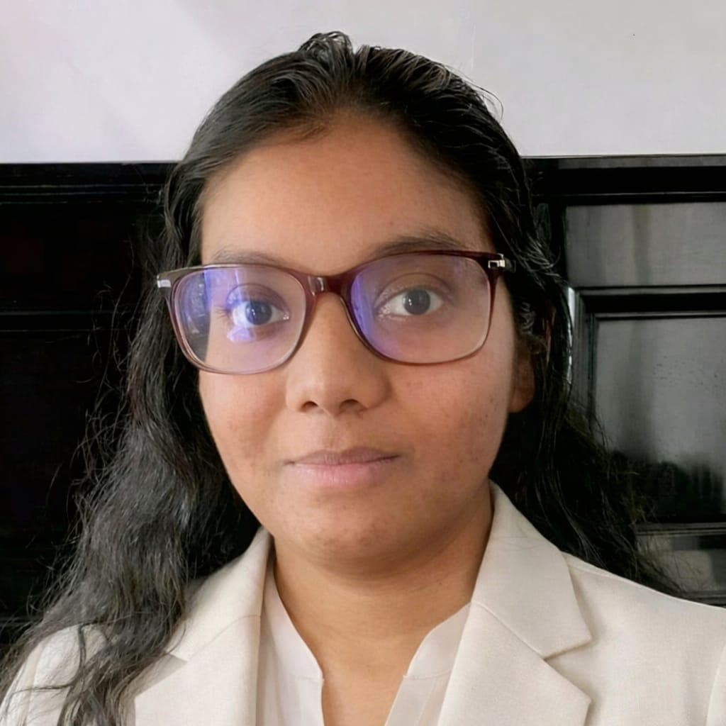 Portrait of Hashini Herath, founder of Neuron Apps